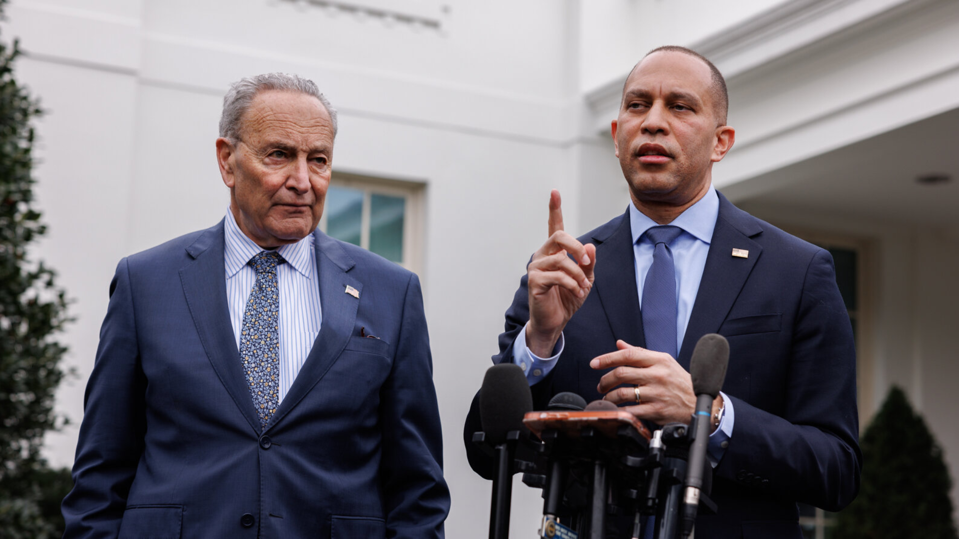 Jeffries on Speaker Johnson’s Future: “No Democrats Will Save Him”